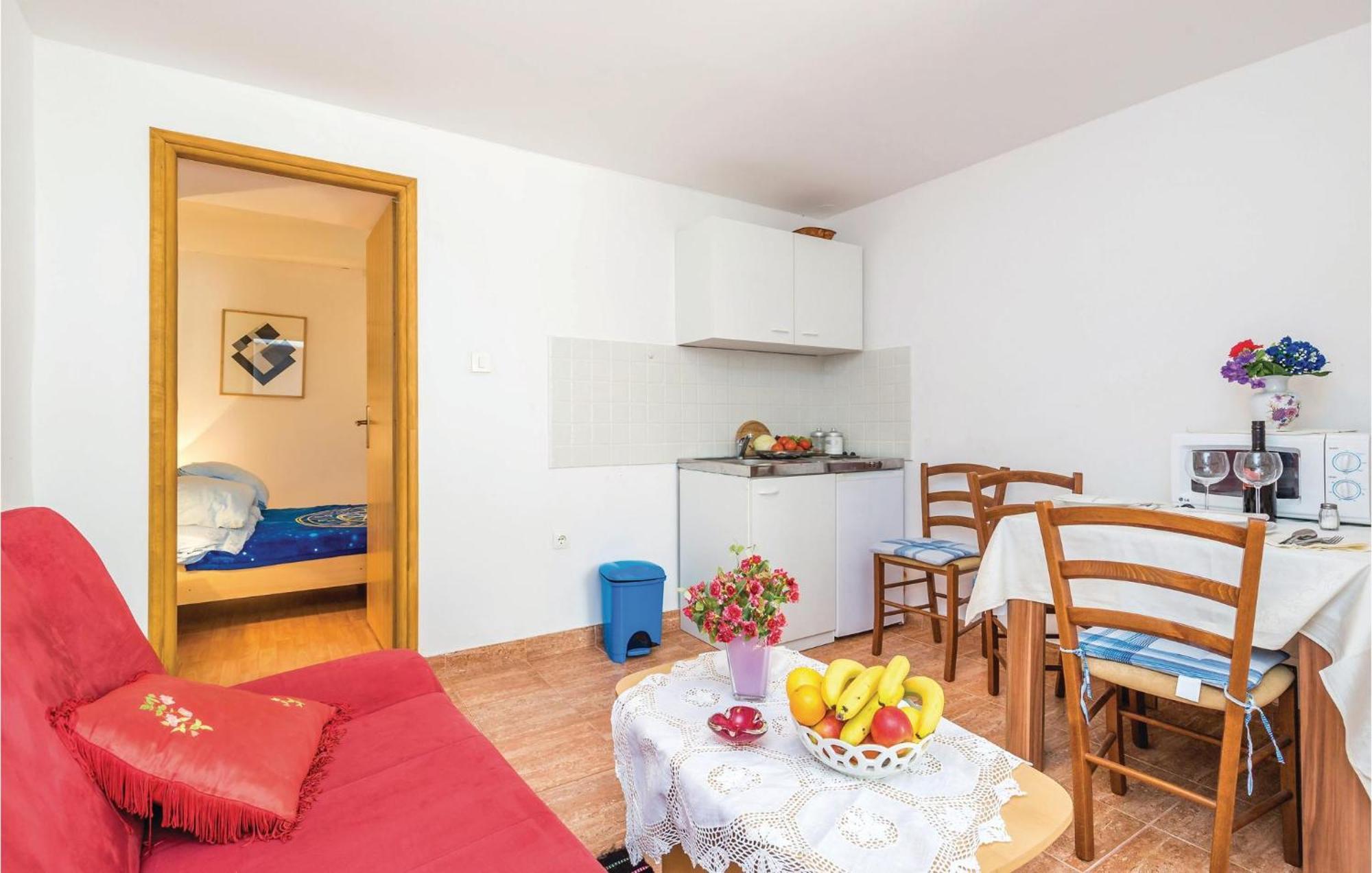 1 Bedroom Nice Apartment In Senj Senj  Dış mekan fotoğraf
